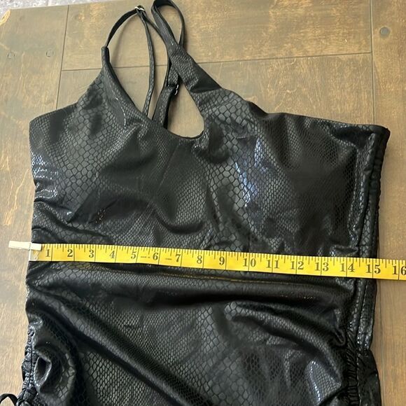 Sexy One Piece Swimsuits One Shoulder Cut Out High Cut Snake Print - Picture 12 of 13